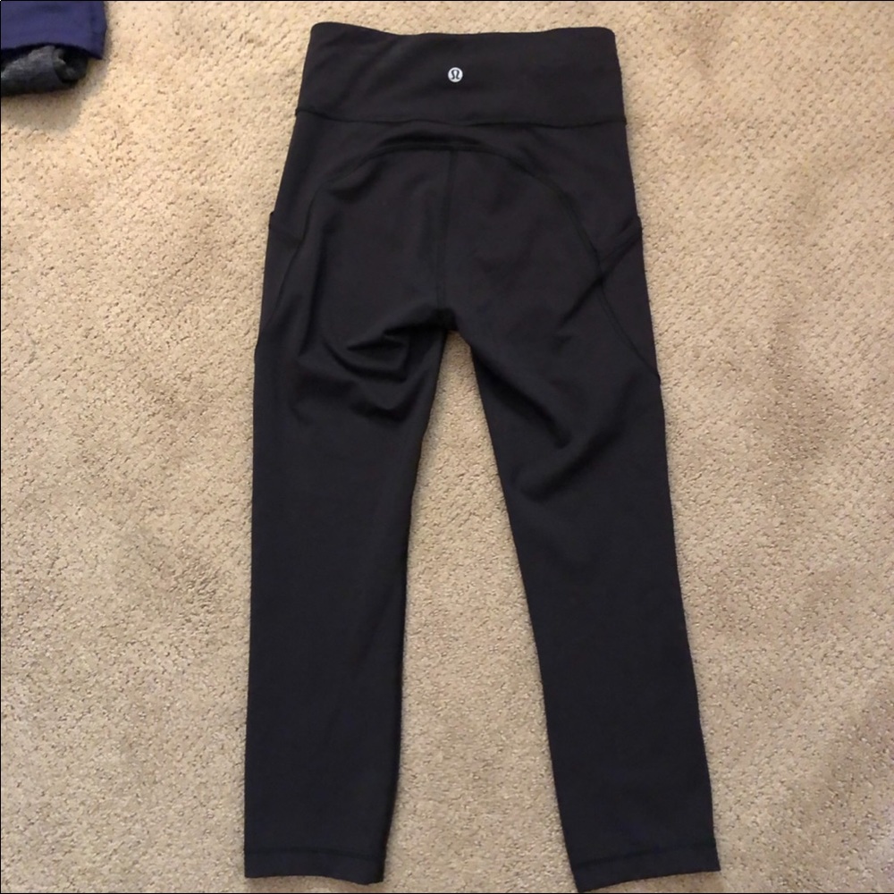 Lululemon Invigorate Crops 21”